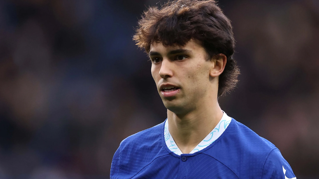 Aston Villa persegue João Félix conversas sobre transferência esquentam